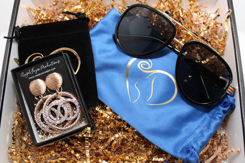 AngelFayss Couture subscription box offers a range of trendy fashion accessories in each box to complement any style.
