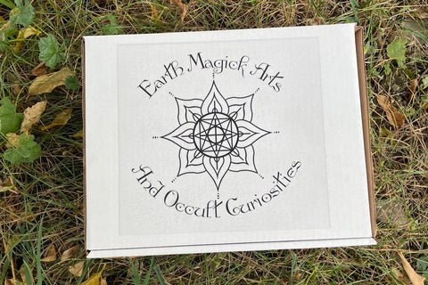 Witchcraft 101 lesson kit subscription