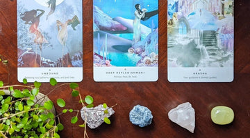 Image of What’s the Differences Between Oracle and Tarot Cards?