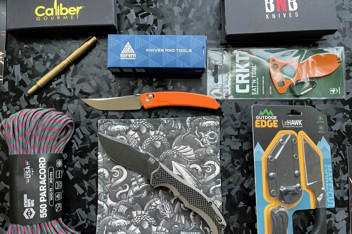 best tackle box knife INTERNET'S Premium Utility Set | Retractable Cutter with Rubber Handle | Heavy-Duty Cutting for Cardboard, Carpet, Plastic | Retractable Blade Sea Striker Tackle Box Knife
