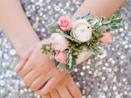 bridal subscription boxes she'll love