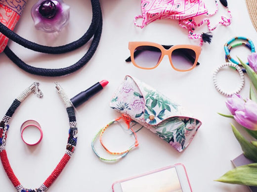 monthly jewelry subscription boxes: handcrafted accessories to adorn your style