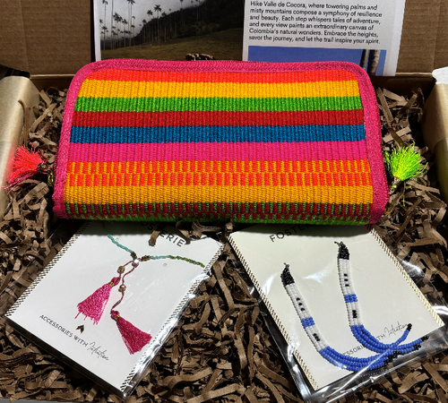 Wanderkarma Travel the World Box, seller product photo