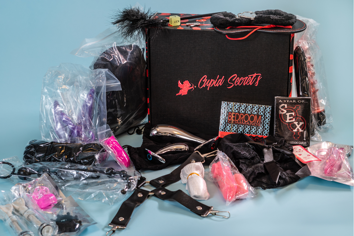 Cupid's Secrets Strait Couple Subscription Box - Cratejoy Cupid's Secrets Strait Couple Subscription Box - Cratejoy