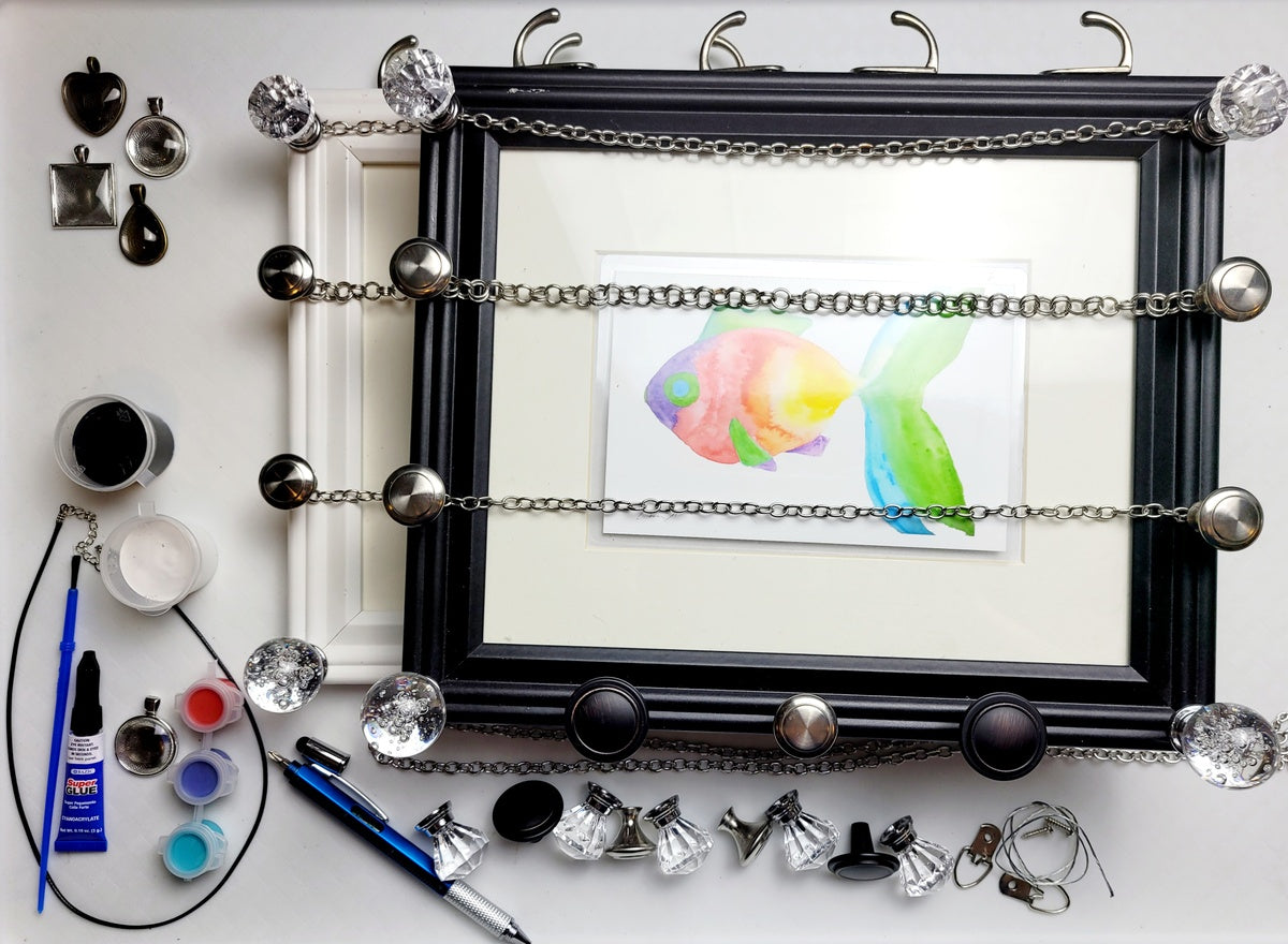 Unique Jewely Frame by ArtKits. The art comes from the jewelry you add. Everyting included, delivered right to your home.
