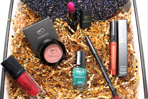 A dose of high-quality cosmetics from AngelFayss is delivered to you monthly. Perfect for beauty enthusiasts who love trying new products!