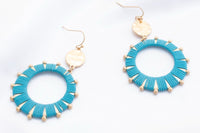 Fashion jewelry is a versatile and affordable way to add some sparkle and personality to any outfit.