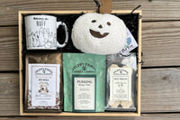 Brews for Rescues - Coffee & Tea Box
One 12oz bag of coffee
One bag loose leaf tea
One Large bag pet treats
One Dog Toy
One Surprse Gift