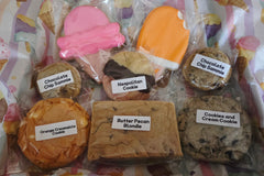 August Baked Box theme is ice cream flavors and includes two sugar cookies, a blondie and five speciality cookies 