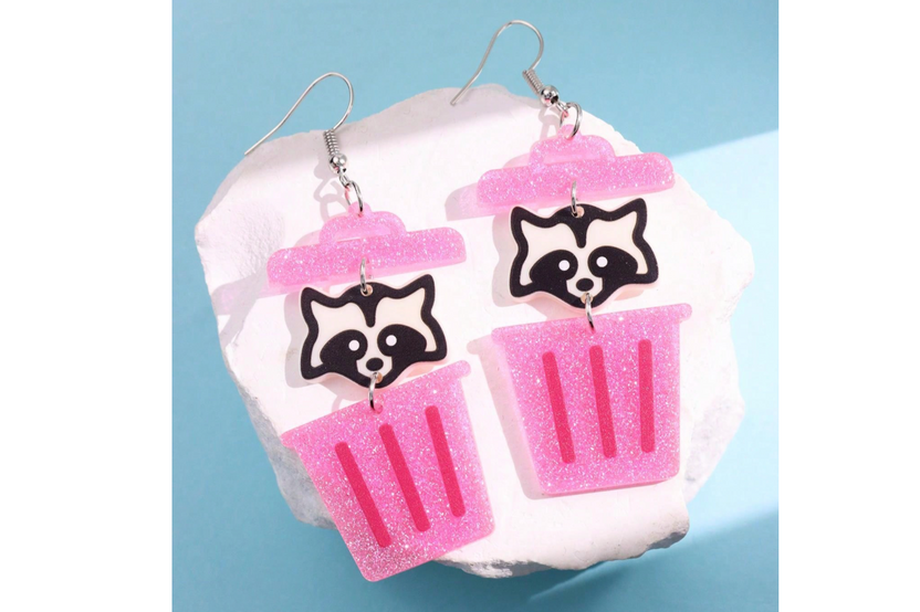 ur Furry Friends Woodland Box will delight Animal Lovers of Any Age!  You will want to get your paws on these cute cuddly animals!