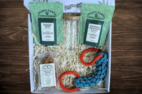 Brews for Rescues - Tea & Pet Box
2 bags full-size loose leaf tea
1 large bag pet treats
1 per toy
1 lagniappe gift for the human