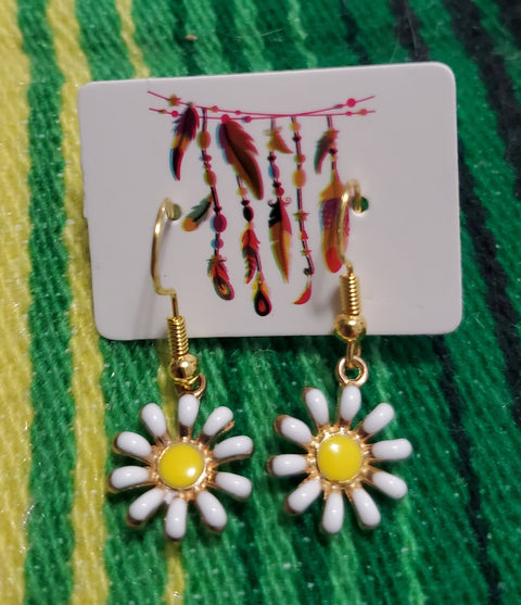 Dainty daisy hippie earrings