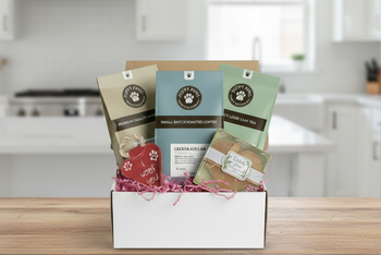 Brews for Rescues - Coffee & Tea Box
One 12oz bag of coffee
One bag loose leaf tea
One Large bag pet treats
One Dog Toy