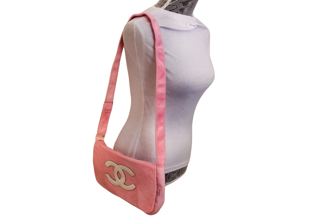 CHANEL PRÉCISION ピンクバッグ Pink Chanel Precision Messenger/Crossbody Bag - Cratejoy
