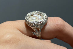Baroque pearls reject being ordinary. Each one is born unique, a natural masterpiece shaped by the sea. No two are ever identical.That's why