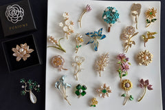 Each month, you will receive two brooches that correspond to the festivals of that month.Such as christmas tree,reindeer booch for christmas