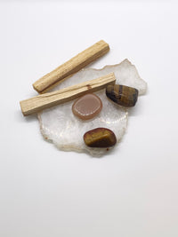 HEALING CRYSTALS RITUAL KIT (retail value $45.) Great for morning or evening rituals, or mediation. amplify your energy, and heighten your spiritual enlightenment with our Healing Crystals Set. Manifest More Abundance, Love, and Peace!
