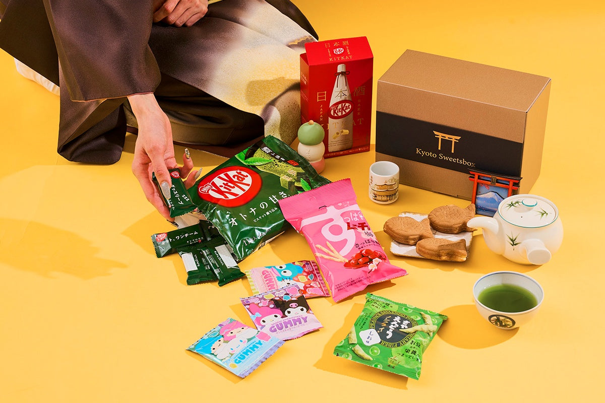 We curate the most popular treats in Japan!Each month, we will send you a limited edition flavor of Kit Kat.