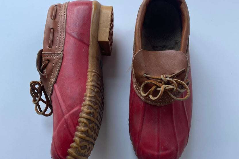 Eddie Bauer Duck Moc, Red (Size 6 W)