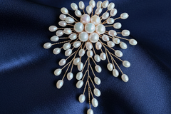 A pearl is a living jewelry. Handcrafted freshwater pearl brooch pendant. The 2025 trend for unique style. Say yes to one of a kind.