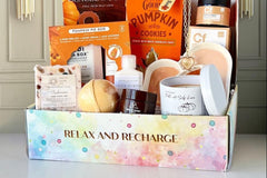 This fall box includes all the self-care items for a relaxing fall day! It is packed with over 10 items. 