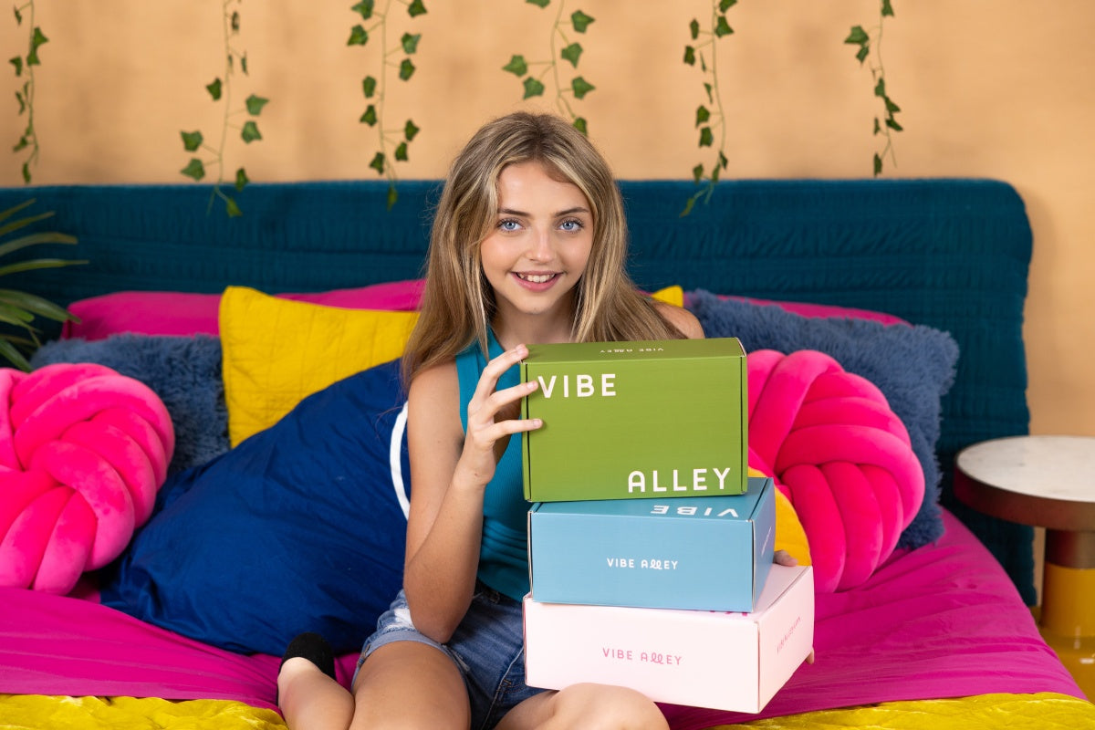 Vibe Alley Monthly Box for Teen and Tween Girls - Cratejoy