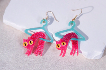         Start with our KITTEN box - then choose from 30 additional box themes for future months!  Modern Cat themed products!