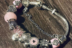 Super Cute Classic Pink Mini Mouse Charm Bracelet