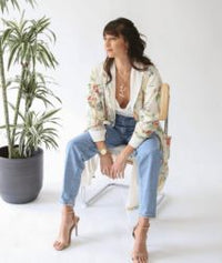 A CURATED THRIFT · VINTAGE FASHION EDIT