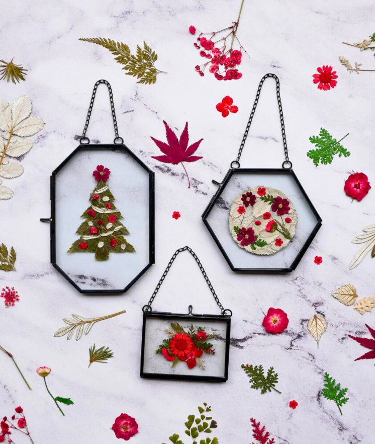 Adults and Crafts holiday set