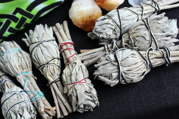 Smoke Cleansing Bundle - White Sage