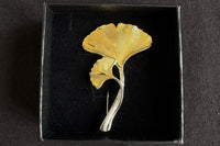I’m dreamcloud,a jewelry designer,my shopify store:“www.flytodreamcloud.com”,where all my designs are available,including brooches, rings.