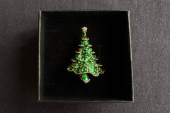 Festive Christmas Brooch Gift Set.Holiday Collection with Tree, Hat, Gloves and Reindeer in Gift Box