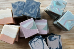 Am Happy Soap subscription box. Handmade soaps that smell happy and made with real ingredients. Choose one two or three bars a month!