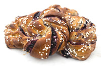 Blueberry Knots DIY baking kit featuring vegan braided pastry knots filled with blueberry, perfect for gifting or a fun night in.