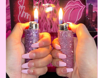 The 420 Box features 8 to 10 retro chic smoking accessories for modern women.  Everything from papers to home decor.