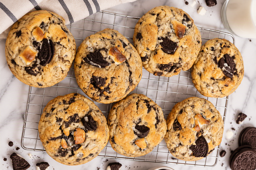Crumblicious Gourmet Cookie Club - 12 Cookie Box