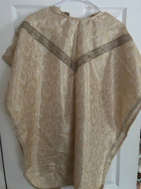 Kids play Chasuble