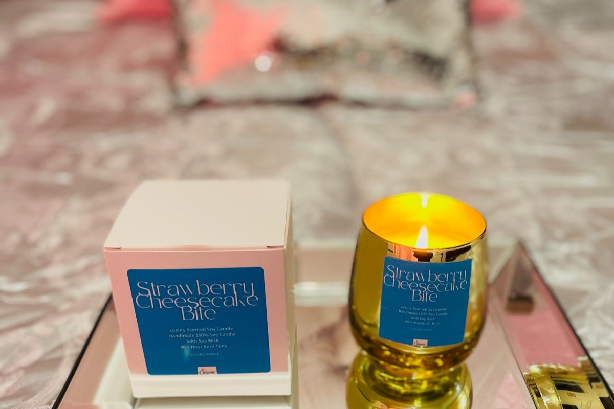 Strawberry Cheesecake Bite
Luxury Scented Soy Candle
Handmade 100% Soy Candle
with Soy Wick
70 + Hour Burn Time
8 OUNCE CANDLE
The Organic A