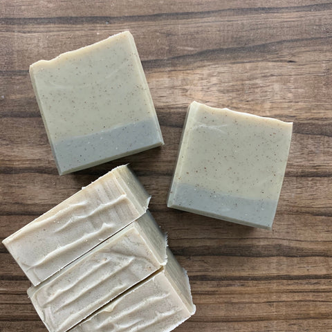 Teakwood & Cardamom
