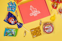 Image of Mexicrate Mediana Box and candy.