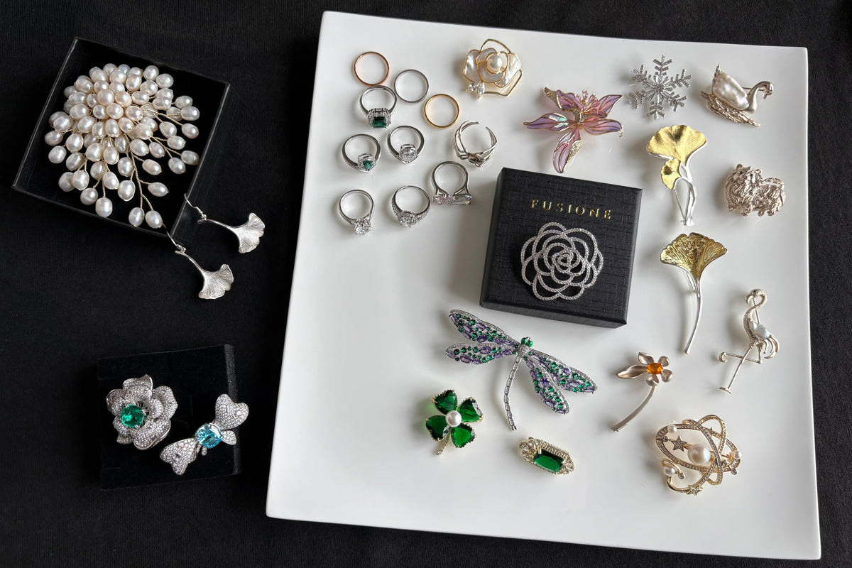 Dreamcloud  Brooch Pin Jewelry Gift Box