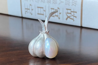 Baroque pearls reject being ordinary. Each one is born unique, a natural masterpiece shaped by the sea. No two are ever identical.That's why