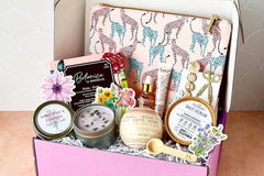 Genglow Blossom Self-care box fill with items to help you feel relaxed and pampered. 