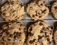 Vegan Chocolate Chip Cookies