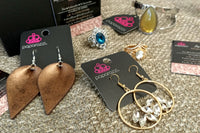 1 Fashion Necklace, 1 Earring Pair, and 1 Bracelet Monthly *Popular*