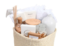 Home decor and kitchen items and family items for the perfect family night and game night! Kids, moms, dads, and grandparents! 