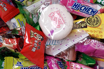 ITADAKIBOX 100pcs Asian Variety Candy Box
