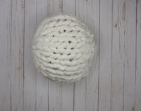 Hand Knitted Round Pillow Kit image 1