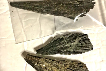 Children's Monthly Crystal Pack